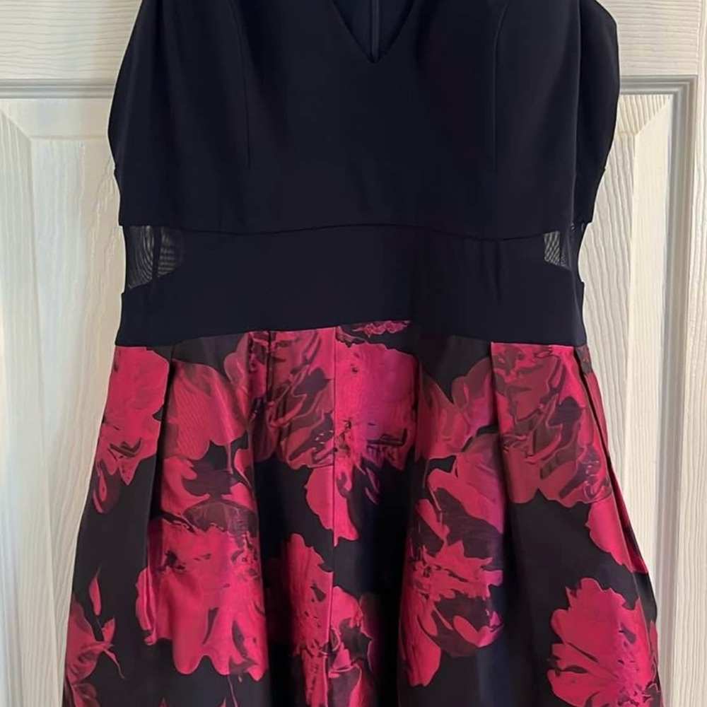 XSCAPE Navy and fuchsia formal short dress